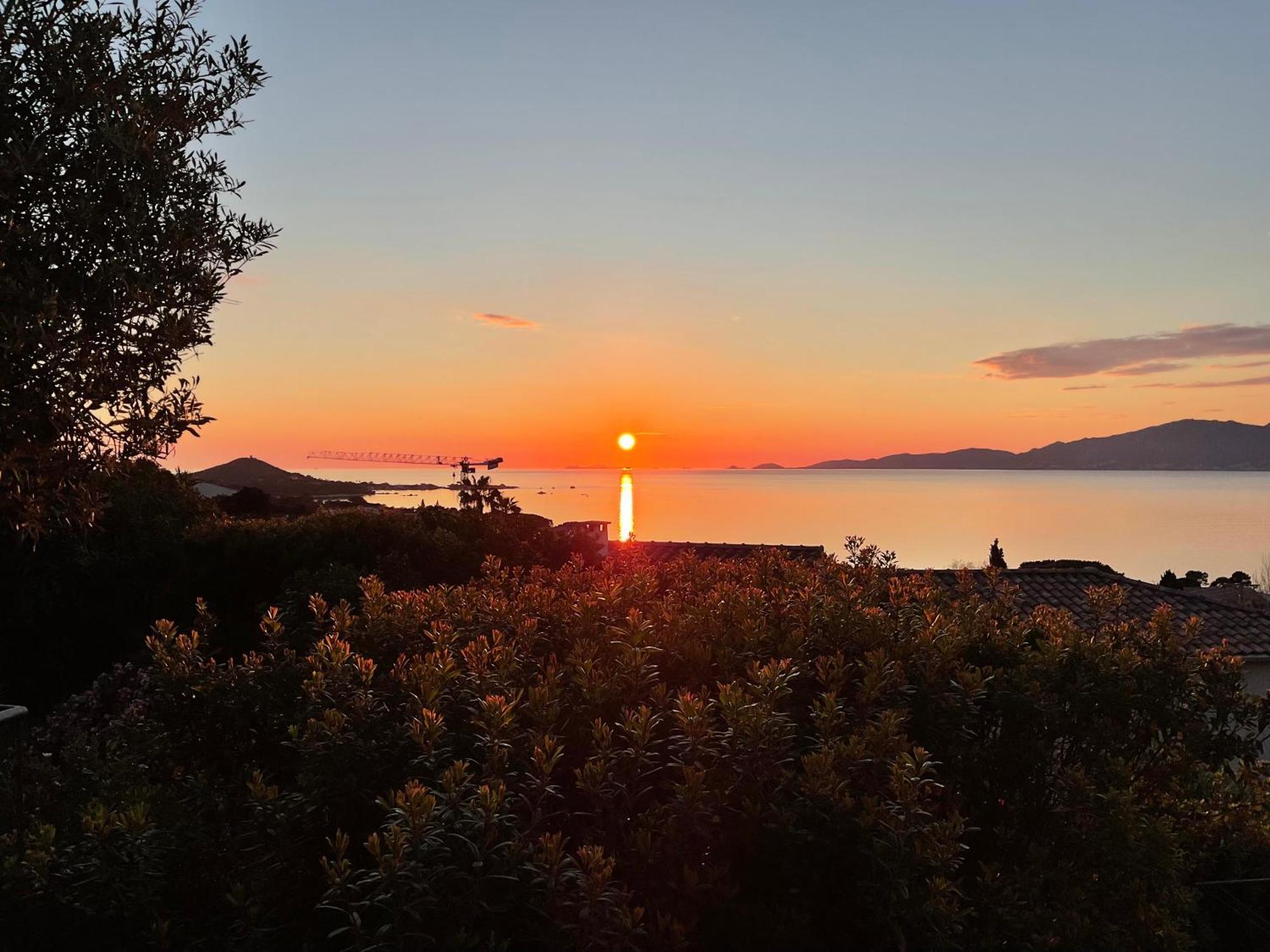 Maison En Bord De Mer - Casa L'Albitronu Villa Pietrosella Bagian luar foto